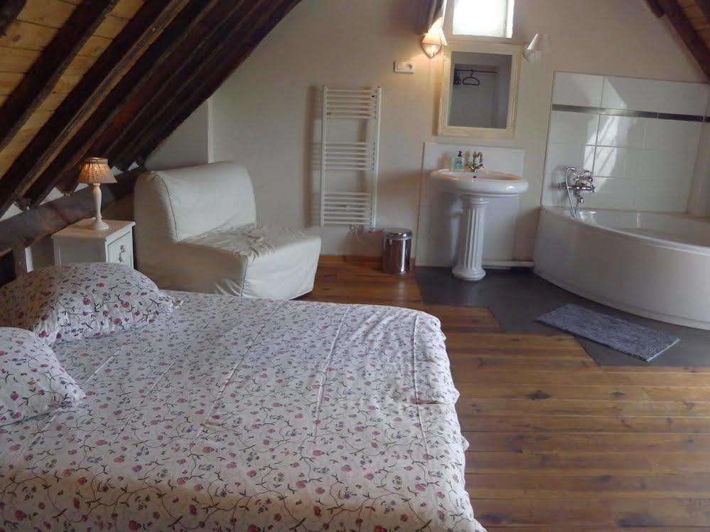 Domaine Du Moulin De Champie - Versailles - Gites & Suites Feucherolles Eksteriør bilde
