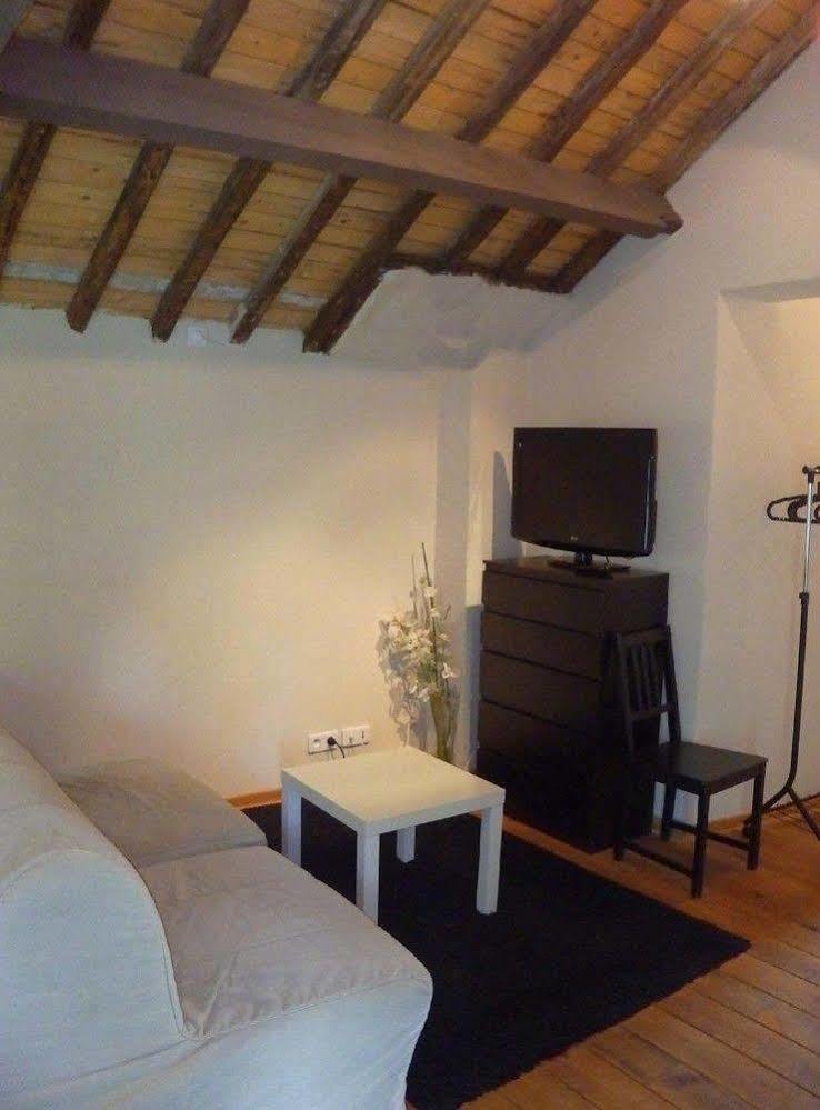 Domaine Du Moulin De Champie - Versailles - Gites & Suites Feucherolles Eksteriør bilde