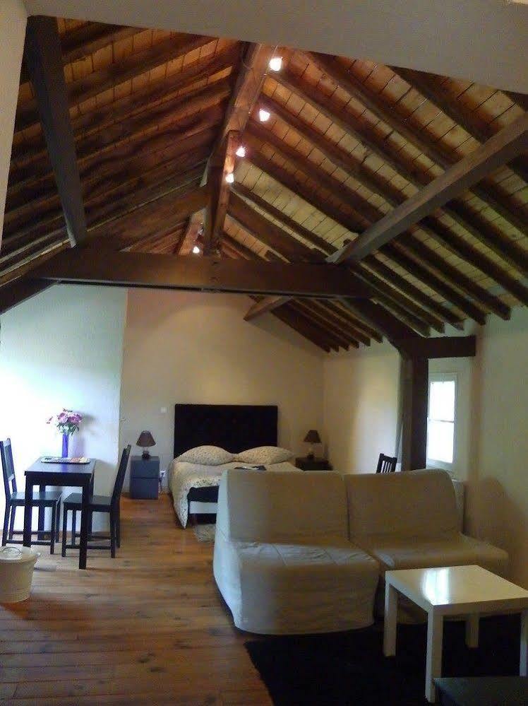 Domaine Du Moulin De Champie - Versailles - Gites & Suites Feucherolles Eksteriør bilde