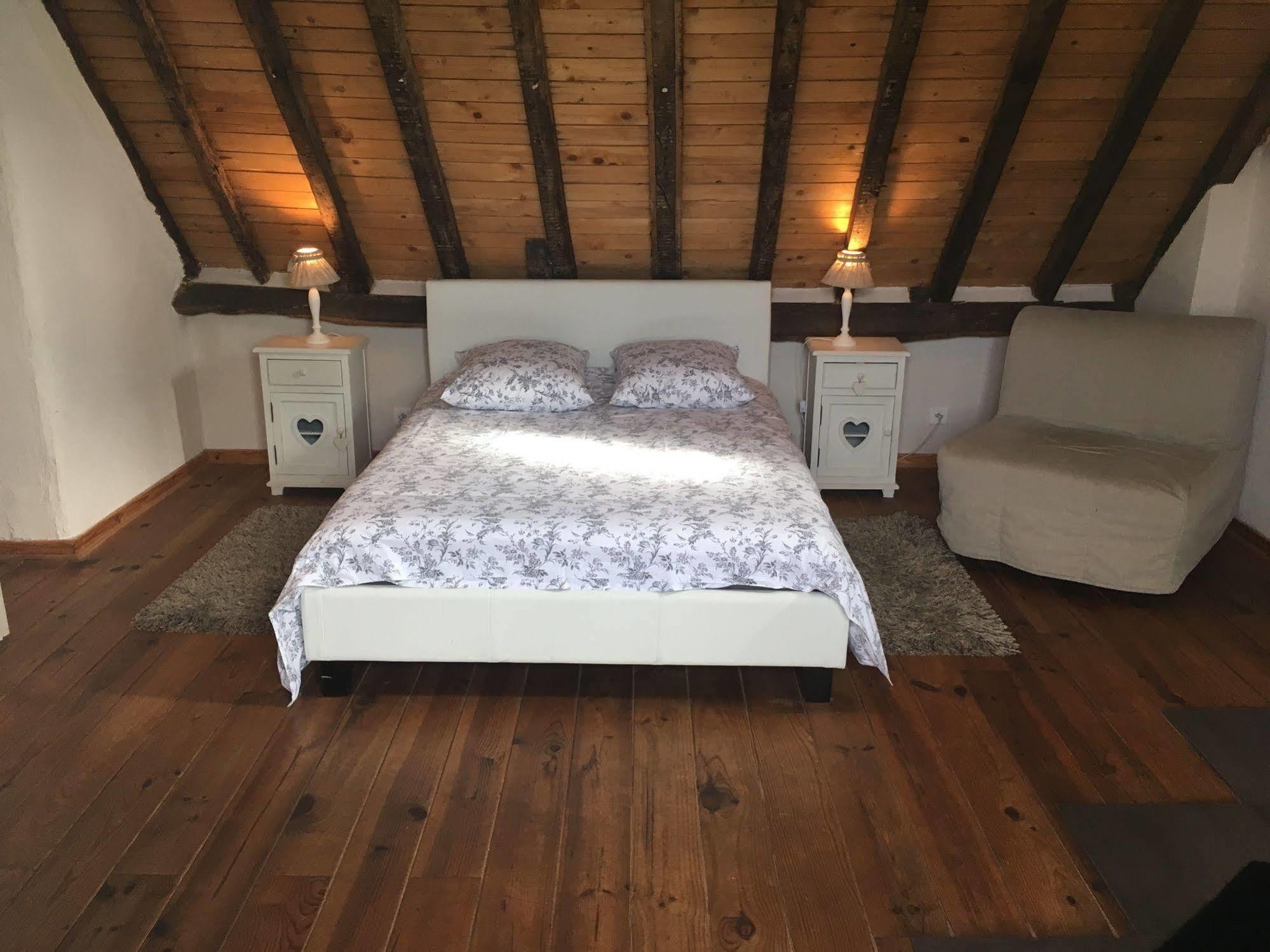 Domaine Du Moulin De Champie - Versailles - Gites & Suites Feucherolles Eksteriør bilde