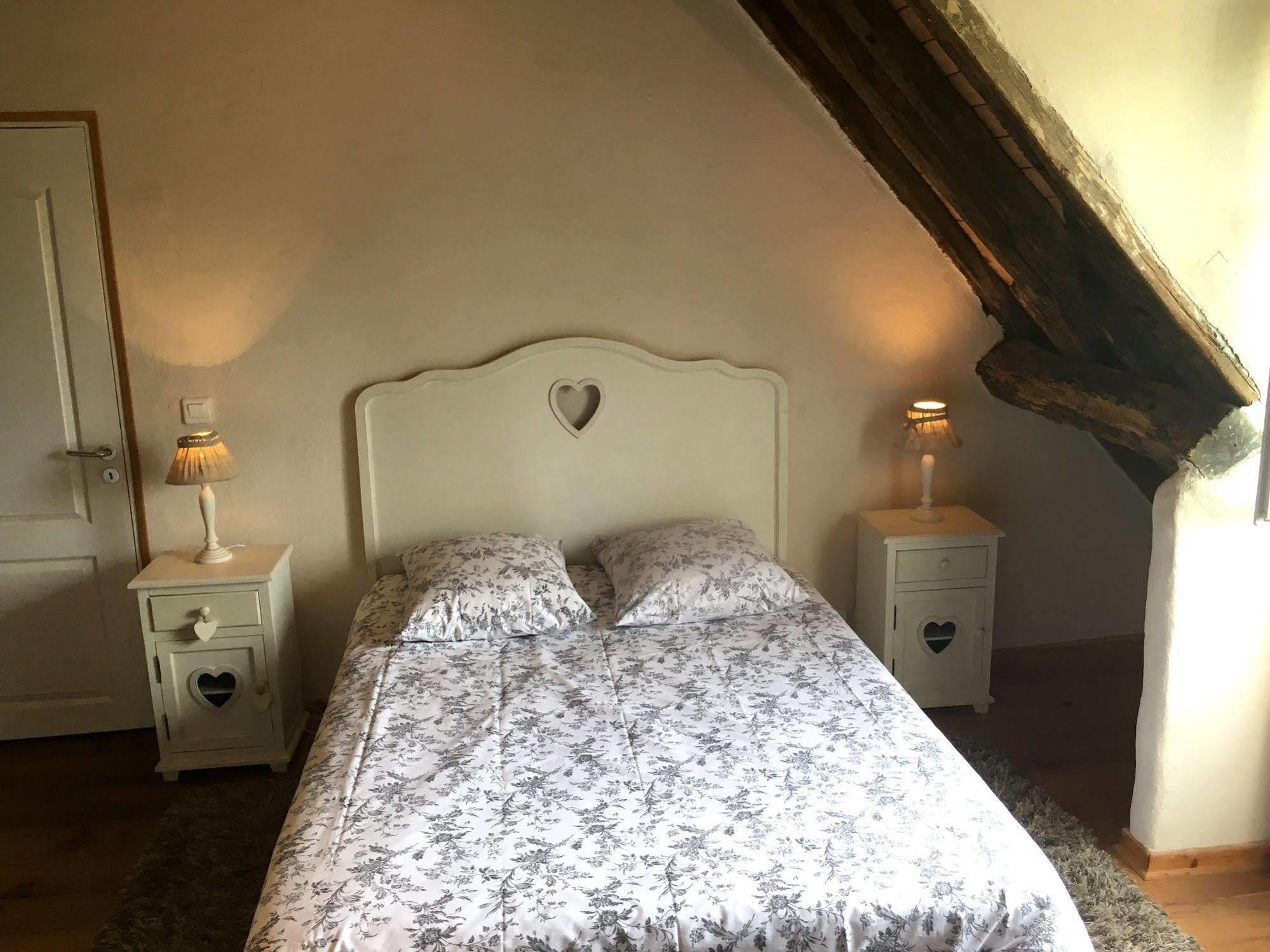 Domaine Du Moulin De Champie - Versailles - Gites & Suites Feucherolles Eksteriør bilde