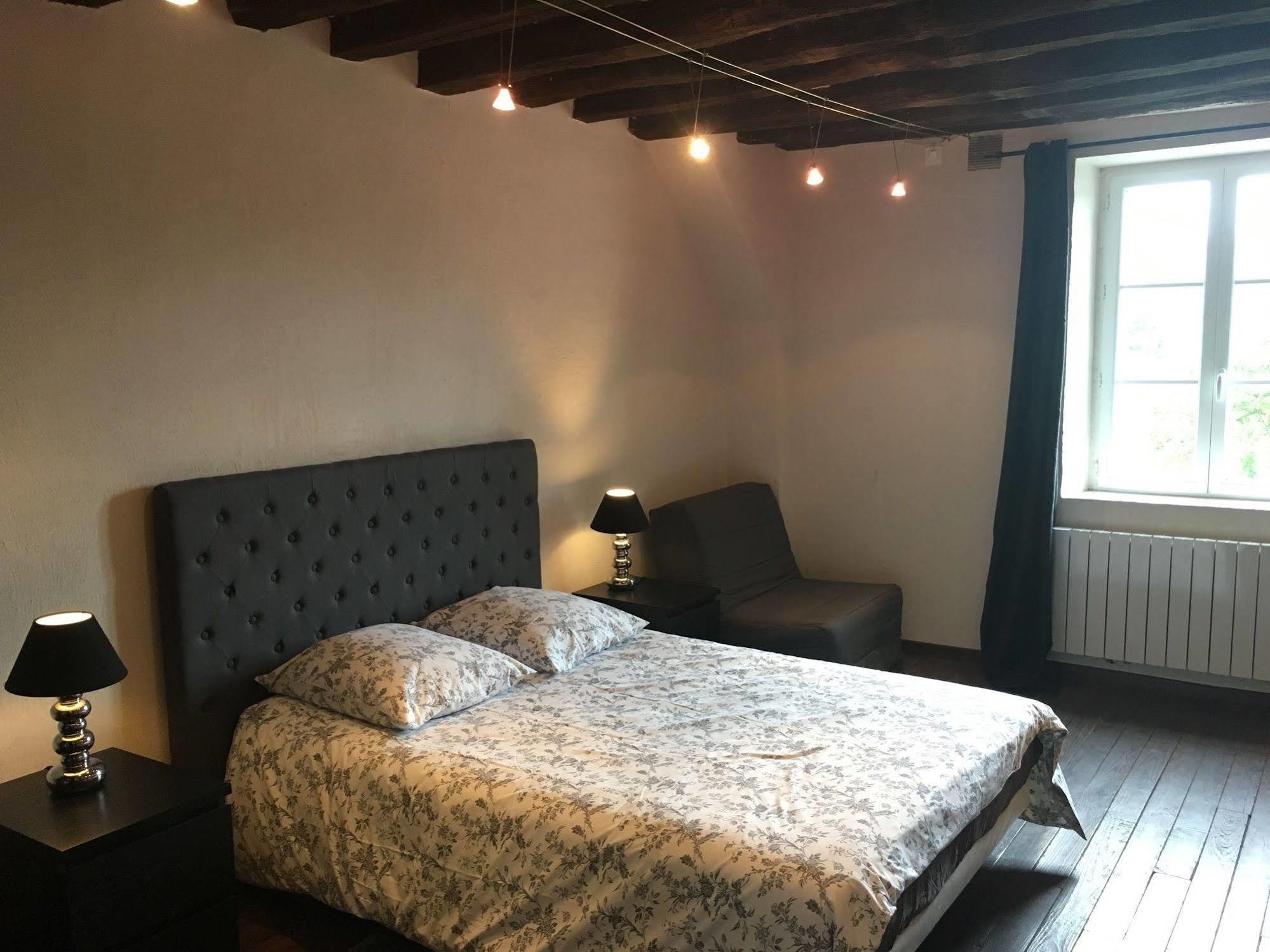 Domaine Du Moulin De Champie - Versailles - Gites & Suites Feucherolles Eksteriør bilde